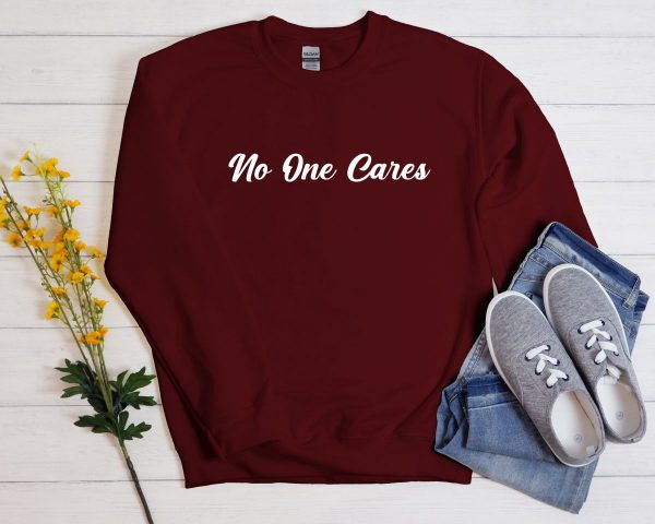 No one cares sweater burgundy